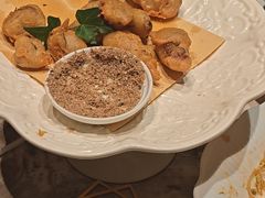 -八府香鸭·啫啫煲(华山路店)