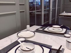 餐具摆设-欧玛仕红酒廊(欧风花街店)