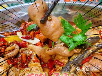 我宣布，神仙搭配就是肥肠和鸡！