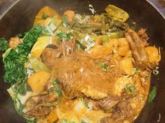 -山河屯铁锅炖·非遗东北菜(南山店)