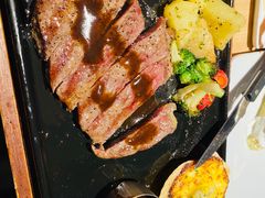 -必胜客(WOW中心城店)