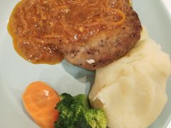 猪肉饼土豆泥-库滋明·俄罗斯特色美食(中央大街店)