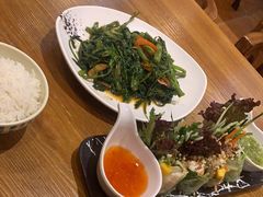 -泰堤坊(淡水体育馆店)