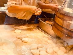 -李与白包子铺(桐梓林店)