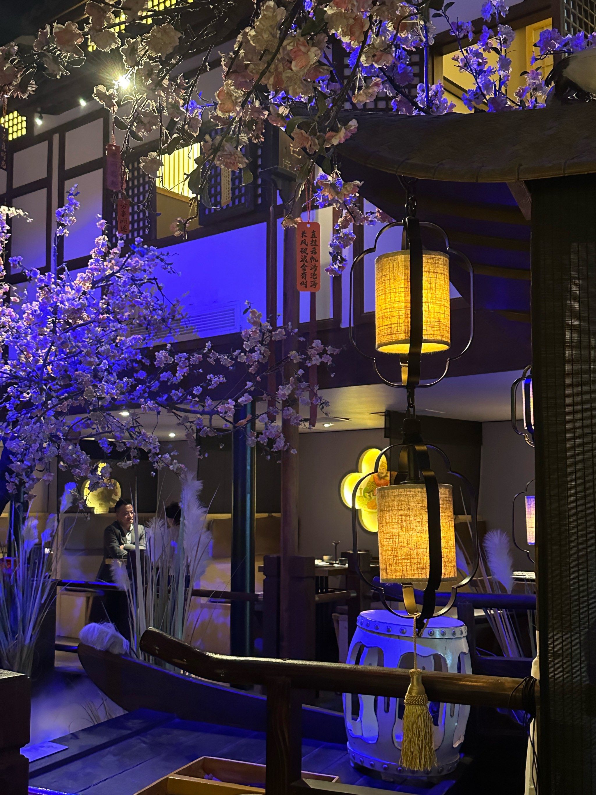 菜品和服务很好,环境也非常不错!