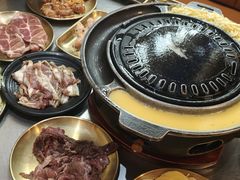 -胡悦里韩式烤肉(芝罘万达广场店)