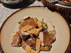 红椿芽香干拌烤笋-南京大牌档(济南万象城店)