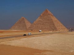 -吉萨金字塔群