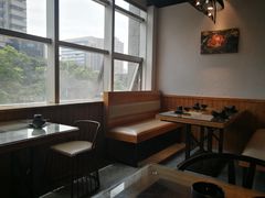 卡座-潮十三潮汕砂锅粥(高新四路大都荟店)