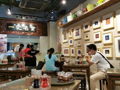 大堂-一记面馆(易发店)