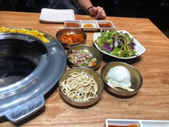 -弘益铭家九炙社韩国烤肉料理(尚美店)
