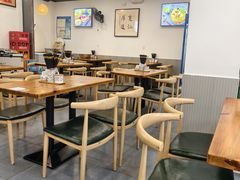 -裕兴记·蟹黄面馆养育巷精选店面馆