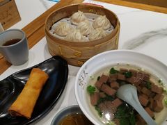 -馋三尺蟹粉小笼(人民广场店)