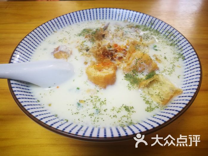 老头阿福台湾守艺人咸豆浆图片 - 第1张