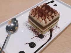 -必胜客(新中纬店)
