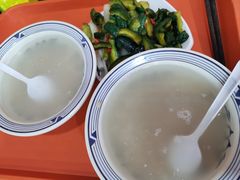 -牛一嘴·兰州牛肉面·大盘鸡(财富中心店)