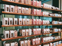 零售区-Laderach 莱德拉(上海环贸iapm店)