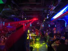 -UP嘻哈酒吧(粉巢店)