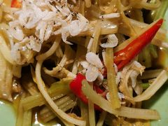 马家沟芹菜拌腐竹-弄堂里·寻味杭州(湖滨银泰in77C区店)
