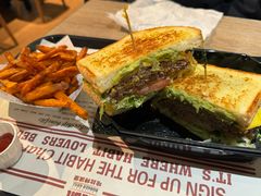 圣塔芭芭拉经典牛肉特堡-The Habit Burger Grill 哈比特汉堡(复兴soho店)