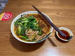 -黄阿姨锅贴大王(万航渡路店)