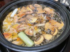 乌骨鸡野生菌汤锅底-滇野云南野生菌餐厅(陕西南路店)