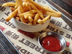 -Side Street街旁(交道口店)