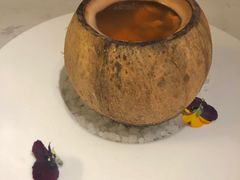 椰子八宝鸡汤-闻见中国海南菜(K11店)