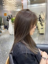 -Tloml salon