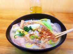 -杨光辉麻辣烫(华侨城商业中心店)