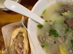 招牌肉夹馍-鼎高高陕西美食(龙德广场店)