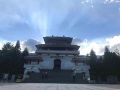 -三塔倒影公园