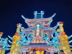 -淄博花灯齐彩城