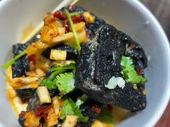 -黑色经典臭豆腐·湖南特产(步行街店)