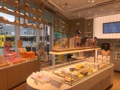 -好利来(万卉路店)