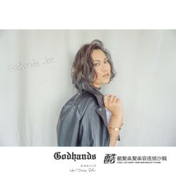 -God Hands发型设计复古会所