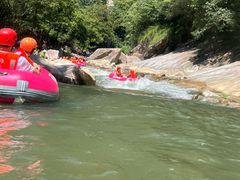 -雅鲁激流探险漂流