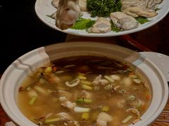 -龙悦湾酒家·八阵鱼生·渔人码头店