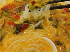 -粉小主·贵州酸汤牛肉粉(南京仙林金鹰店)