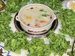 -土连锅·现熬养生汤锅(梁家巷店)