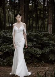 -Lady  Jane高端婚纱礼服馆