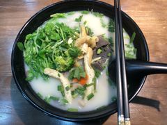 -鸭小妹鸭血粉丝(老门东店)
