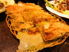 -阿洪锅贴王(小吃城店)