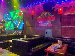 -喜鹊音乐酒馆(西街店)