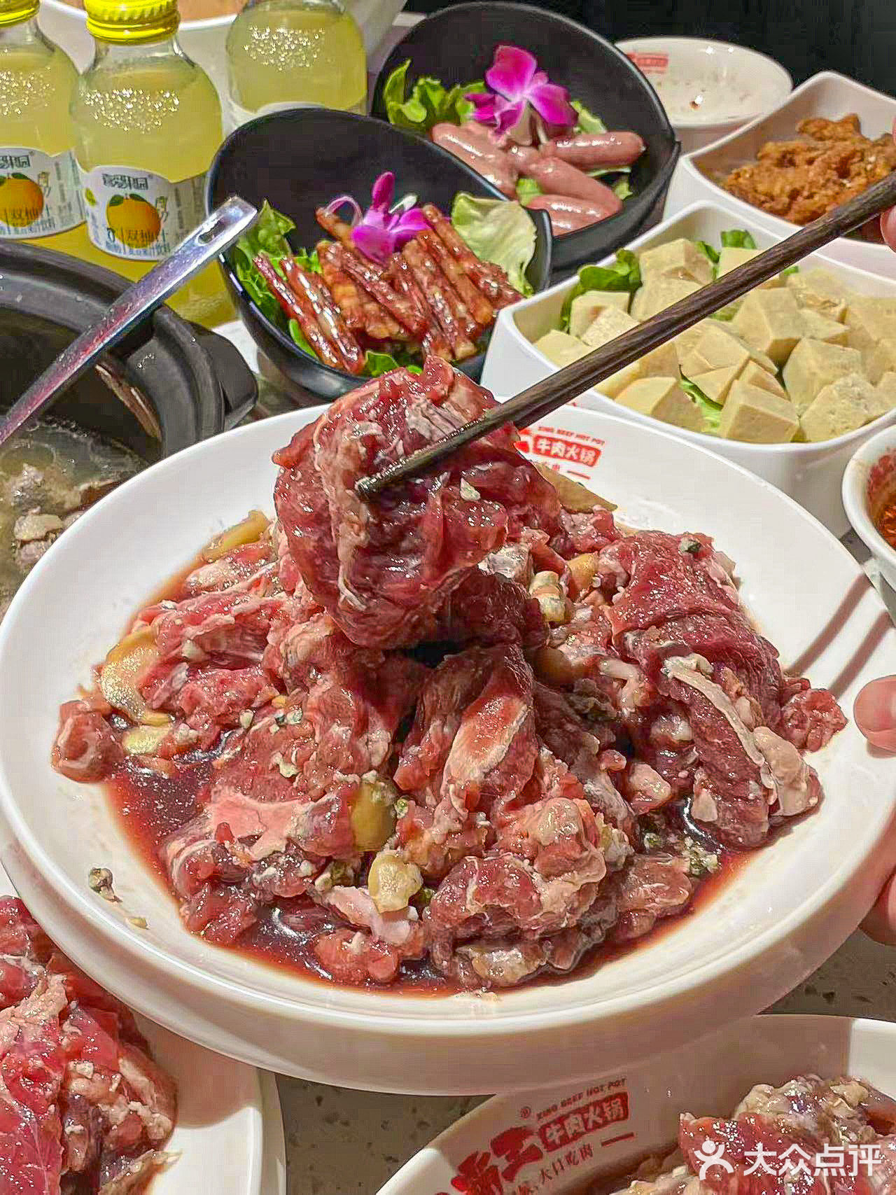 只有高品质的牛肉～才经得住这样的锅底吧 ️霸王牛肉