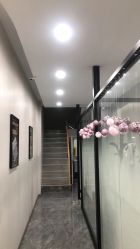-苗方清颜专业祛痘·皮肤管理