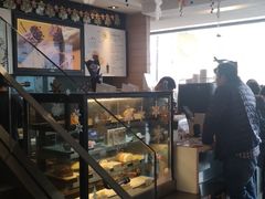 面包甜点陈列柜-麦当劳(成都时代奥特莱斯店)