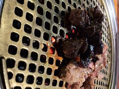 -唯成•韩国炭火烤肉 유성고기