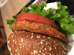 -The Habit Burger Grill 哈比特汉堡(复兴soho店)