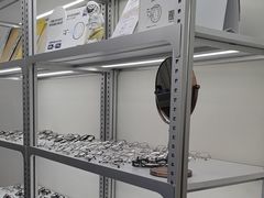 -无奔眼镜·蔡司·依视路授权店(马家堡店)